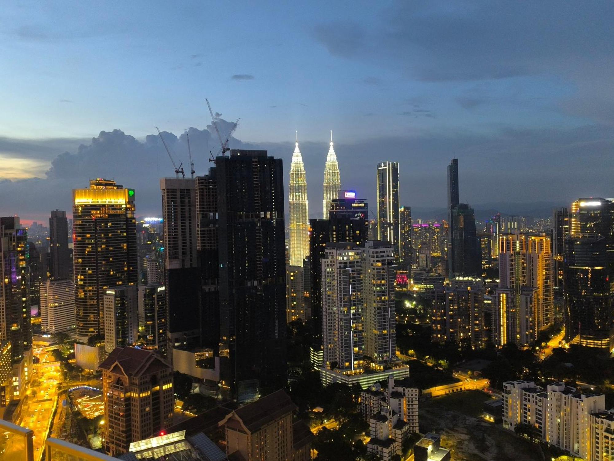Agile Bukit Bintang Residences Trx Kl Pangsapuri Kuala Lumpur